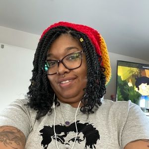 Meet your Posher, Miriam